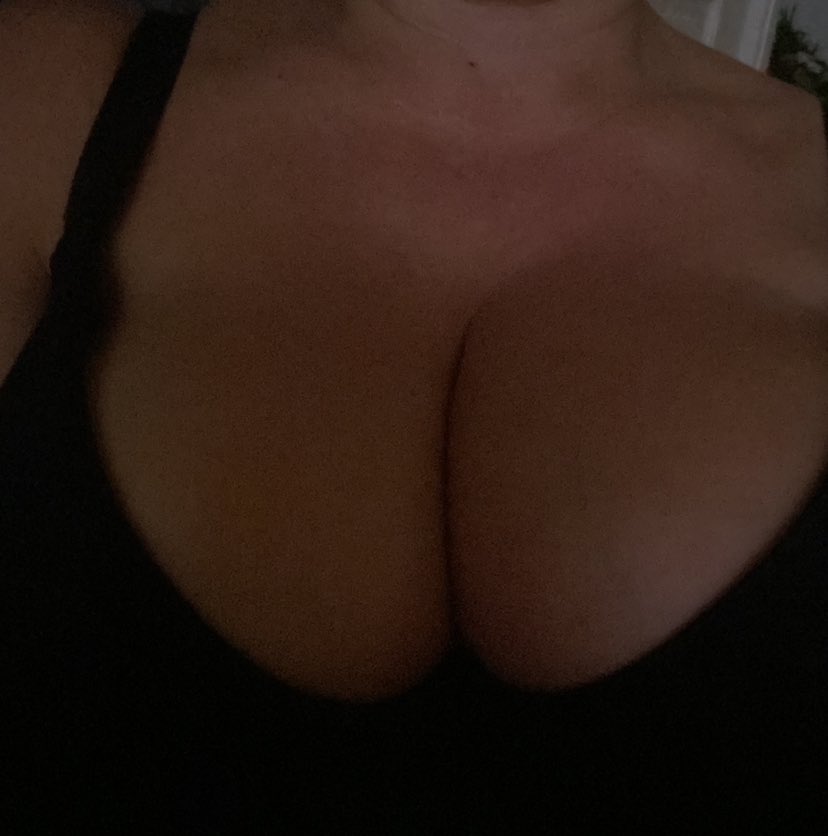 Too hot stripped off x #bigtits #boobs #milf