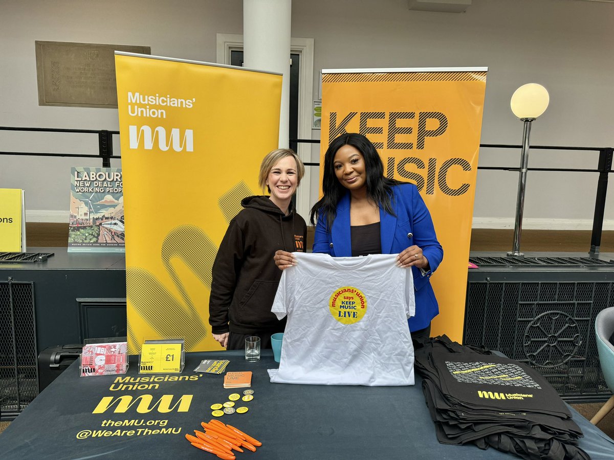 NicolleNdiweni's tweet photo. Always good to see our trade union colleagues at the TUC Midlands Region Annual Conference today at lunchtime in Derby. Our fight for better continues on all fronts. In our communities & in our workplaces #unions #fightforbetter #unitedwewin #VoteLabour https://t.co/10K6NM3iPD