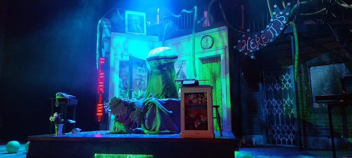 Absolutely fabulous production of Little Shop of Horrors @tbtlake #Keswick Don't miss this! ⭐️⭐️⭐️⭐️⭐️