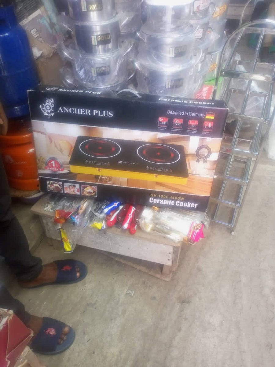 Emmanu4Nonyelum's tweet image. I sell kitchen utensils and other household items, please help me and retweet/refer customer. Together, we can make a change.
Shop #36 Katsina street garki model market Abuja