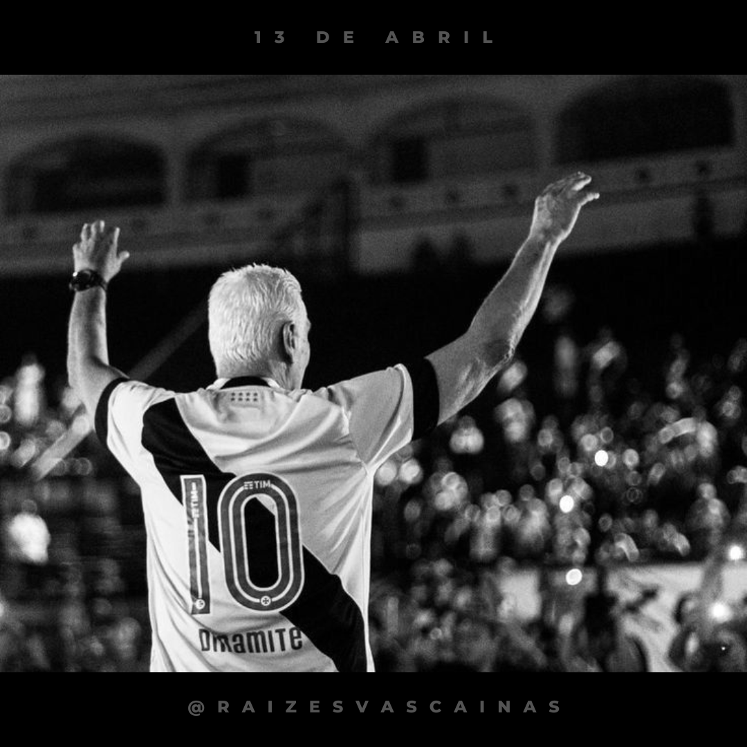 RaizesVascainas's tweet photo. Setenta anos da maior explosão que o futebol brasileiro já viu. Roberto, uma Dinamite que explodiu de alegrias o coração dos vascaínos e de todos os brasileiros. O maior dos artilheiros. O Maior de Todos! https://t.co/MudK3xXkKb