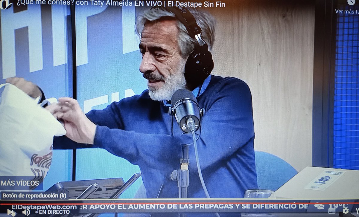 BodeguitaIthur's tweet photo. Vengo a presumir de los vinos que le llegaron a Imanol Arias, gracias a Taty Almeyda, @charlypisoni y @eldestape_radio 
#QueMeContas https://t.co/qvElqsizDI