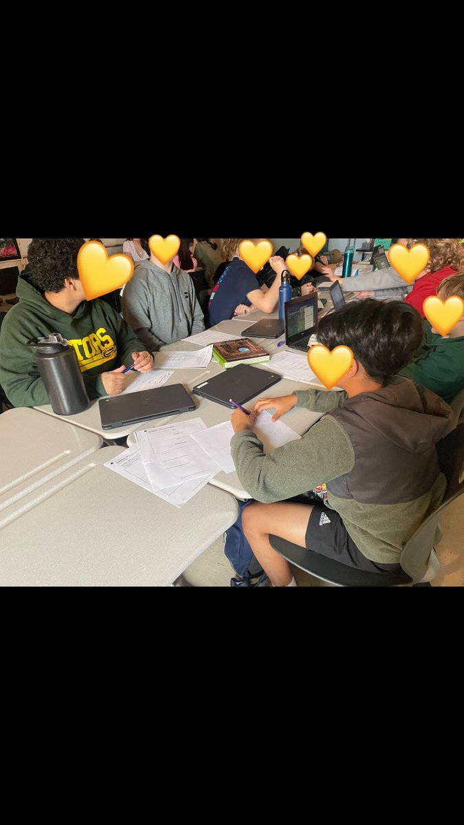 MsRobeysClass's tweet photo. A fun way that I utilized cooperative learning into my lesson was by having students work together in groups to analyze pictures from the Incan Empire and build a hypothesis on how they thought life was like during that time. #cooperativelearning #groupwork https://t.co/wa17dsuACM