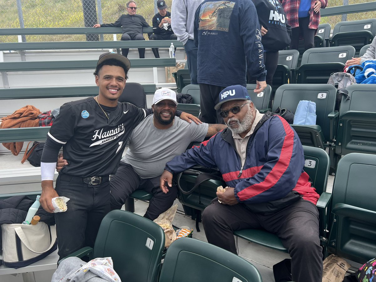 Alec Smith tweet media