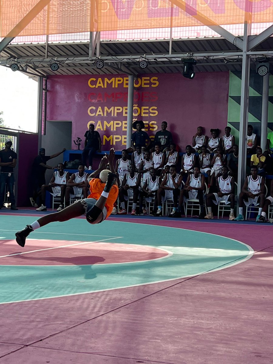Exciting day as we unveiled a basketball court in Luanda, Angola, in partnership with @AfricellAo . Great to see Corporate Leaders stepping forward to invest in the sports ecosystem, which will contribute to the Continent’s economic development. #WinningTogether