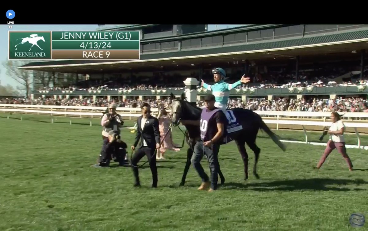 USASteeplechase's tweet image. Another Grade 1 success for @FrankieDettori
as Beaute Cachee wins the $600,000 Jenny Wiley Stakes for Chad Brown at @keenelandracing 🇺🇸

#Ofcoursehedid  #FrankeDettori 🇮🇹
