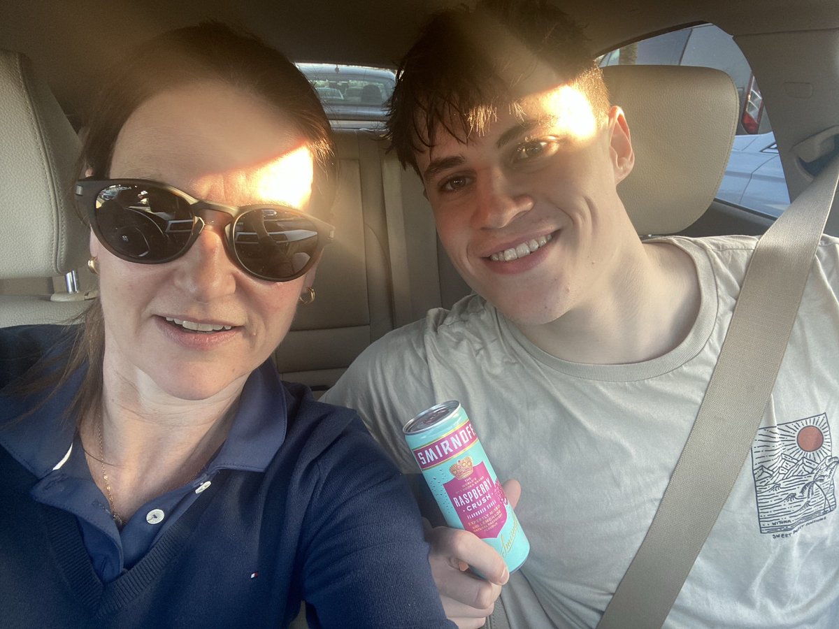 Collected my 👦🏻 home from a swimming gala in Bangor this evening 🏊🏻‍♂️ He was going to a 21st birthday party so he had his prinks in the car with me!🎶🚙🍹
