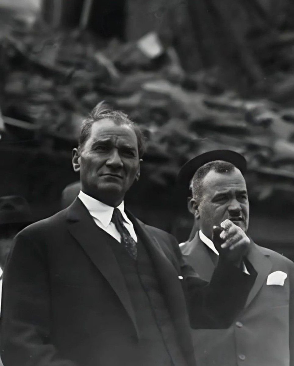 Böylesine karışık bir coğrafyada bize böyle güzel bir ülke bıraktığın için sana minnettarız 

#savas