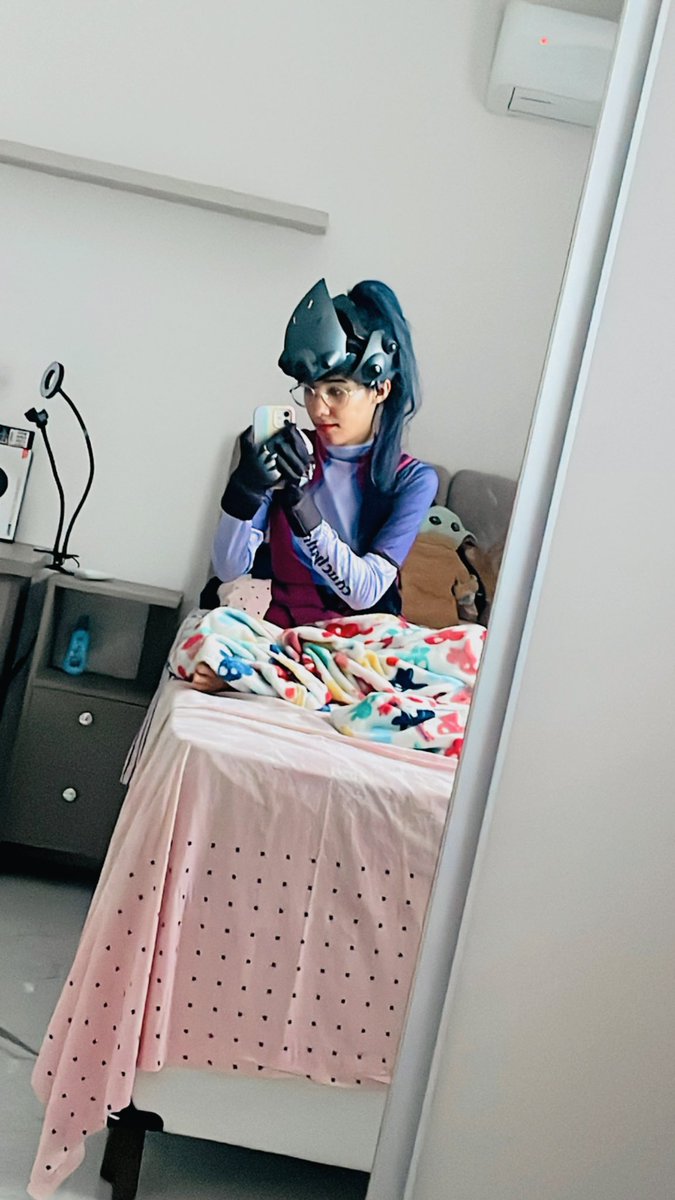 After the mission with the Talon team, I decided to enjoy my rest day. 😌😌

Cosplay by me
#Overwatch #OverwatchCosplay #Widowmaker #WidowmakerOverwatch #WidowmakerCosplay #WidowmakerOverwatchCosplay #Cosplay #Cosplayer #Autistic #AutisticCosplayer