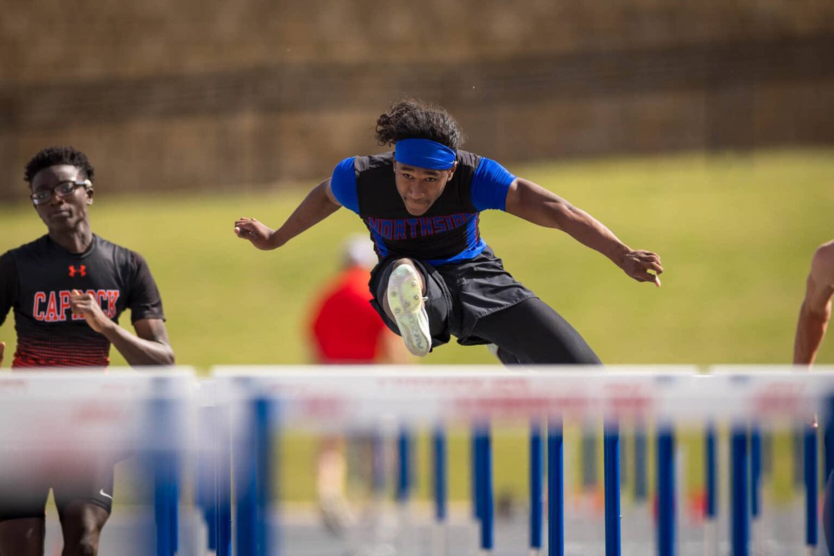 High School Track and field area  roundup- Check out all the area meets and who is going to regionals from the past week #txhstrack 📸 James Abel, Joe Garcia presspass.news/high-school-tr…