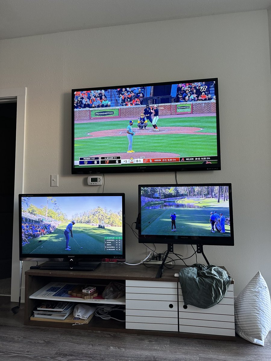 betts_dookie's tweet photo. @bsblromantic @Kelly_Leak_bets @Brewers @TheMasters ¯\_(ツ)_/¯ https://t.co/jU2bbP6NOI