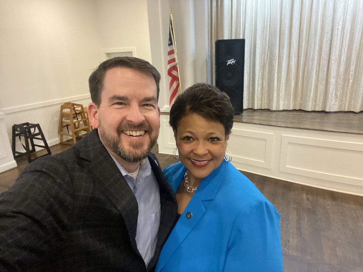 Happy to support @MDY_MadameMayor for re-election for Mayor of Manassas! She has done groundbreaking work and will continue to serve all of Manassas! #OurManassas