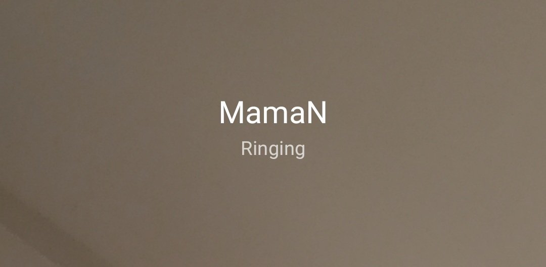 وقتی یه تیکه ازت هنوز تو کشورت جامونده
🙏