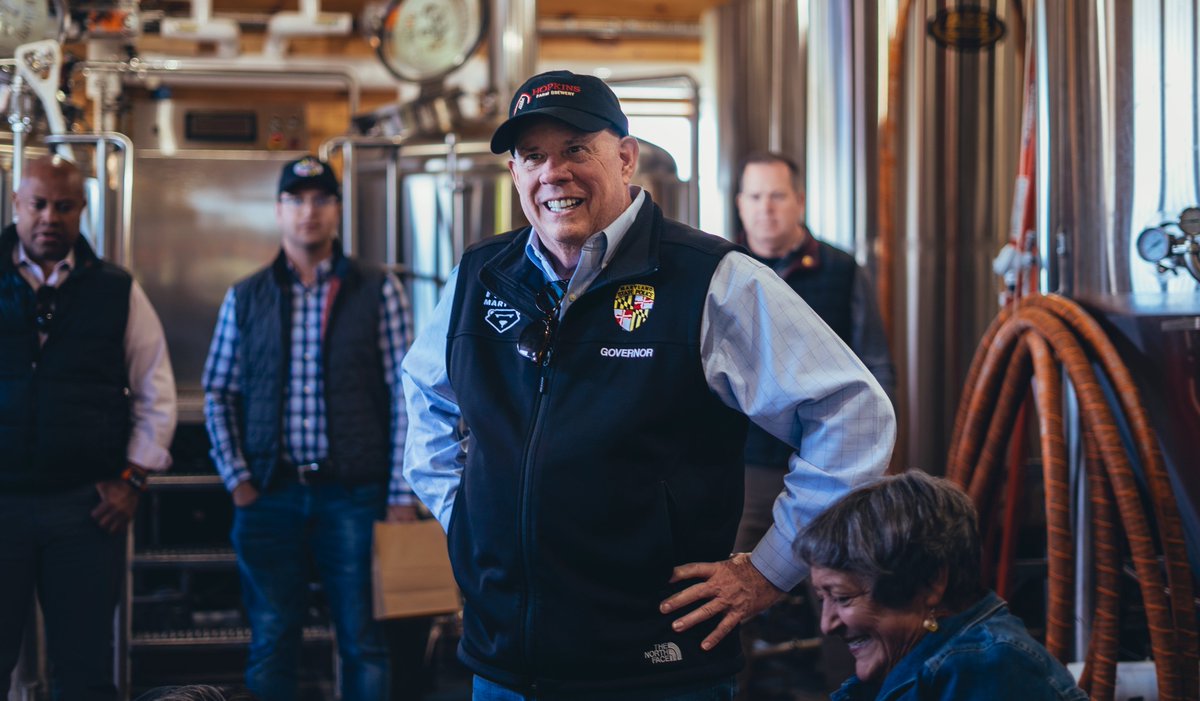 JebBurchick's tweet image. .@GovLarryHogan is all smiles as he tours the on-farm brewery at Hopkins Farm in Harford County.
