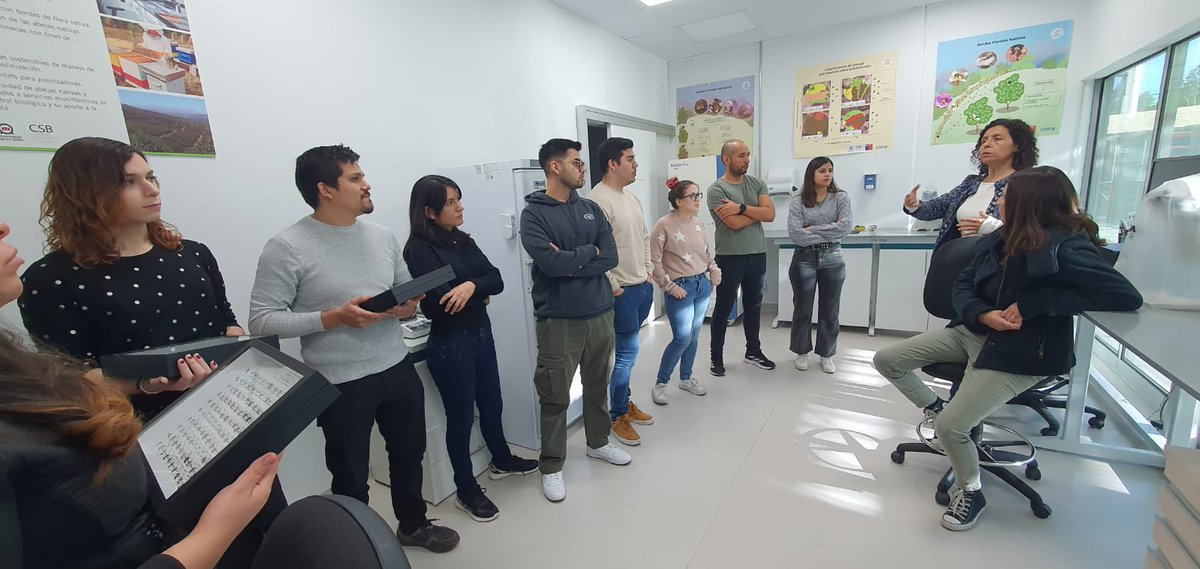 Doctorado en Biotecnología UNAB (@docbiotec_unab) on Twitter photo Estuvo súper interesante la visita de nuestros nuevos Doctorandos en Biotecnología al Centro de Biotecnología de Sistemas (<a href="/CSB_UNAB/">Centro de Biotecnología de Sistemas UNAB</a>). ¡Conectando la Academia y la Empresa desde el primer momento!
<a href="/Vrid_Unab/">Investigación UNAB</a> Estuvo súper interesante la visita de nuestros nuevos Doctorandos en Biotecnología al Centro de Biotecnología de Sistemas (<a href="/CSB_UNAB/">Centro de Biotecnología de Sistemas UNAB</a>). ¡Conectando la Academia y la Empresa desde el primer momento!
<a href="/Vrid_Unab/">Investigación UNAB</a>