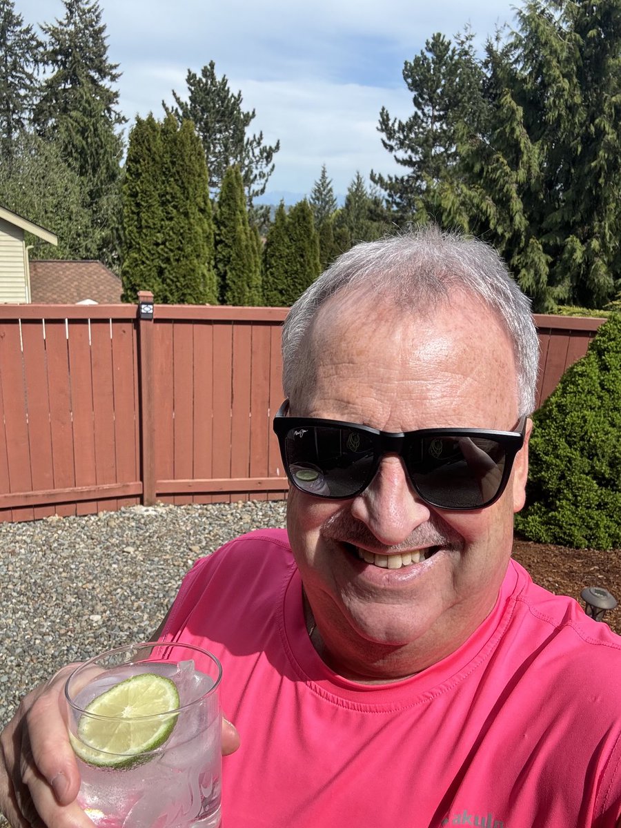 Good afternoon to everyone from western Washington! Hope you’re having a good day! Have a nice evening! Cheers! ❤️🌞🍸