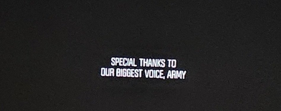 'Agradecimento especial a nossa maior voz, army'