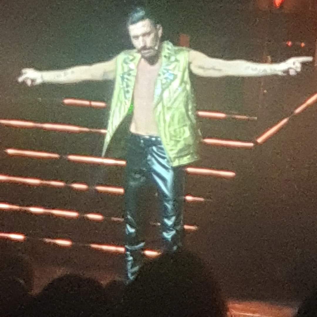 Thanks to @ScottCarlile3 for the tickets to see my faveourite Strictly Dancer Giovanni at the Alhambra tonight. Was such an amazing show. Loved the choreography and the song choices. Was high energy woven with beautiful slow dances. Just Fabulous. #dancingking