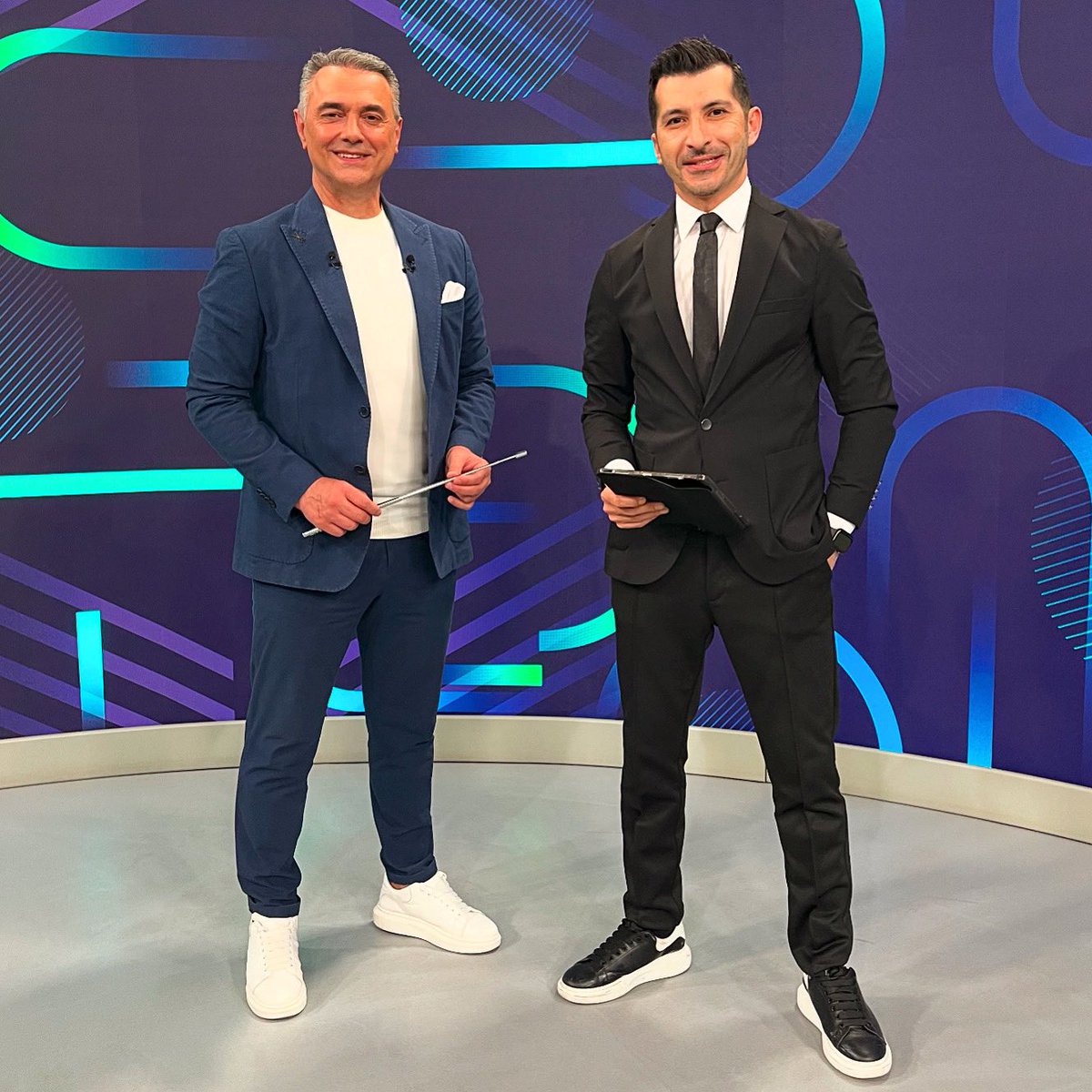 TRT SPOR Kanalı “FUTBOL GECESİ” programında @SerkanYetkin ile yayınımız başladı…