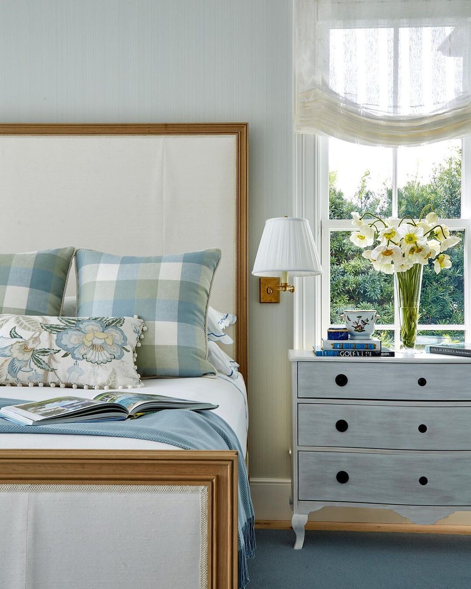 Indulge in luxury with a Davenport-swathed pillow, elevating any bedroom to a haven of serenity. Expertly curated by @marissastokesid. Photographer: @mark_roskams Styled by: @francesfinds Featured in: @southernhomemag