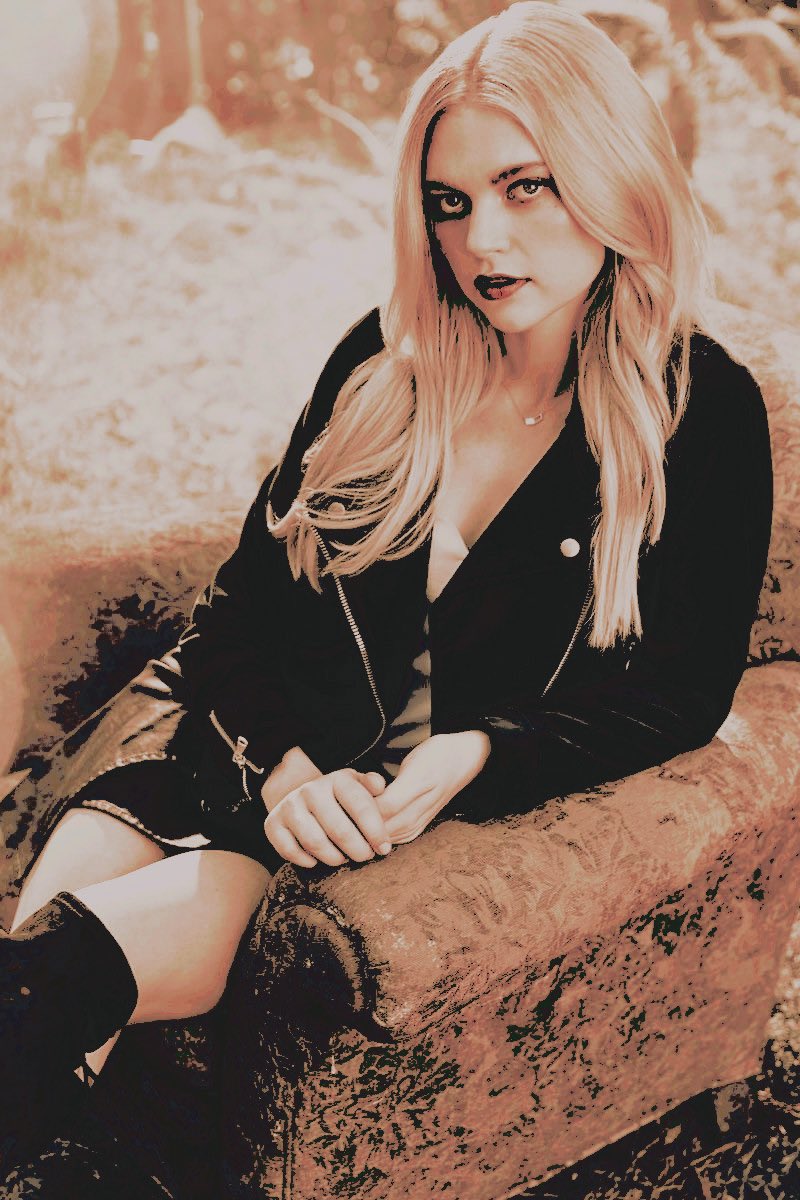 poisonxiivy_'s tweet photo. ᅠ
ᅠ
ᅠ
ᅠ

              ༄ 𝚂𝙴𝙳𝚄𝙲𝚃𝙸𝚅𝙴 
                                           𝚂𝚄𝙽𝙳𝙰𝚈

ᅠ
ᅠ
ᅠ
ᅠ https://t.co/5Cm2UVlWbZ