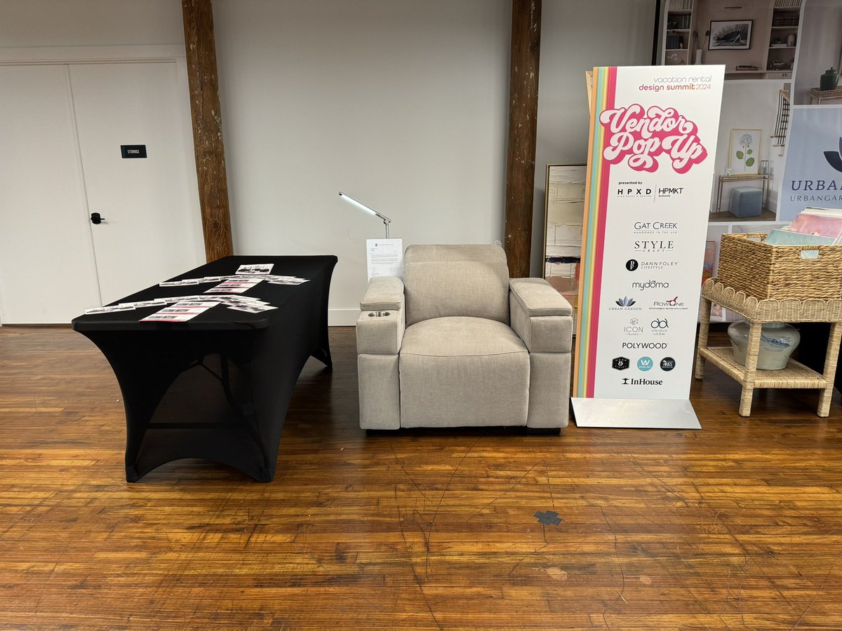 ToddGirdis's tweet image. Been a great week building with my team and new customers! The future looks bright no matter the circumstances. Great job to our team.
#vrdsummit #hpxd #furnituredesign #hpmkt