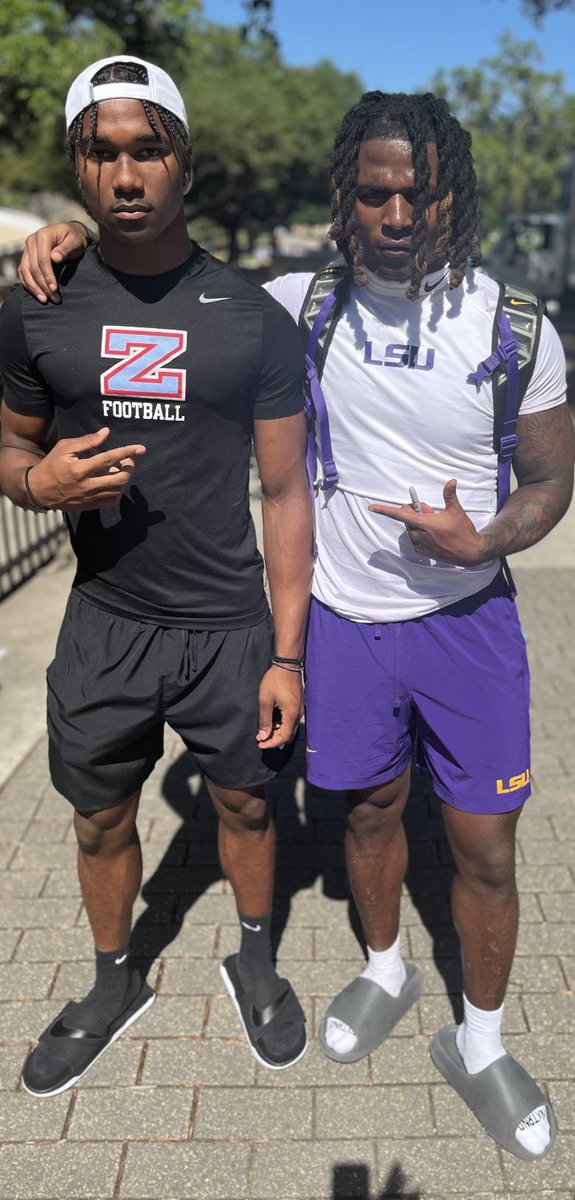 zae_stokes007's tweet photo. 🐯 spring football game @HP113k 🫶🏾🙏🏾 #defense #lsu #lsufootball @LSUfootball @_ZHSFootball @mzito59 🏈🐯 2024 https://t.co/Mr8SNtdU7M