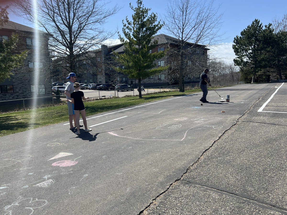 Thank to our Glendale D.O.G.S for painting the blacktop today!  It looks amazing!  We can’t wait for recess on Monday!