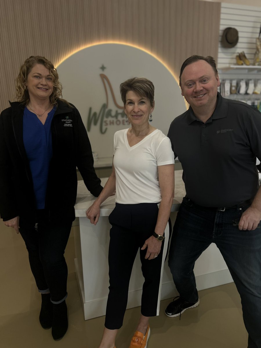 katieinthepark's tweet photo. New business now open in Sherwood Park!
Maraki Shoes sells designer shoes with a wide variety of price points!
Head to their website or visit them for more information.
📍800 Broadmoor Blvd Unit #720
Monday-Friday 10am-6pm
Saturday 10am-5pm
#shpk #strathco #shoplocalshpk https://t.co/kwHDEzuV2q