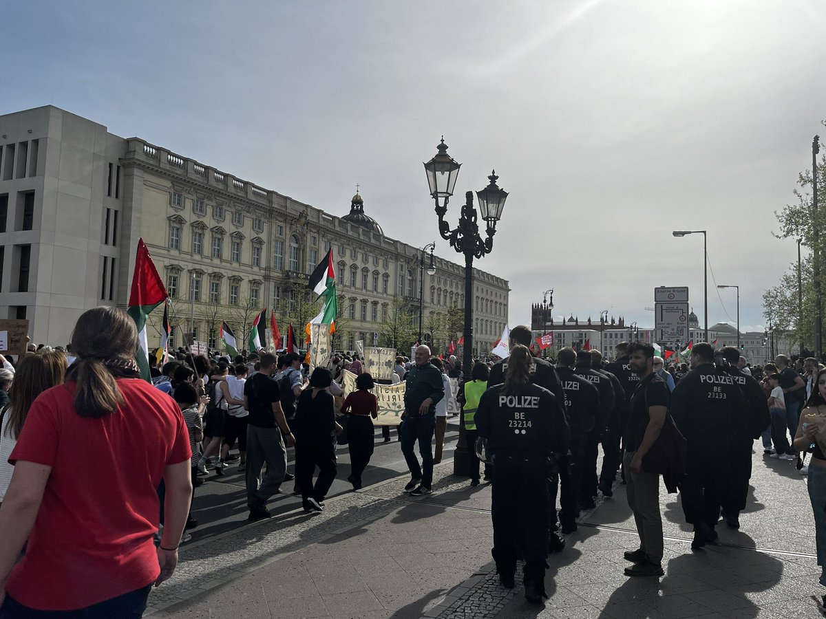 Berlin Palestine protest today - the heaviest police presence I’ve ever seen at a demo. Wall to wall police - tooled up &amp; ready to pounce. So grim -what a paradox we live in where genocidal maniac regimes are protected at all costs.