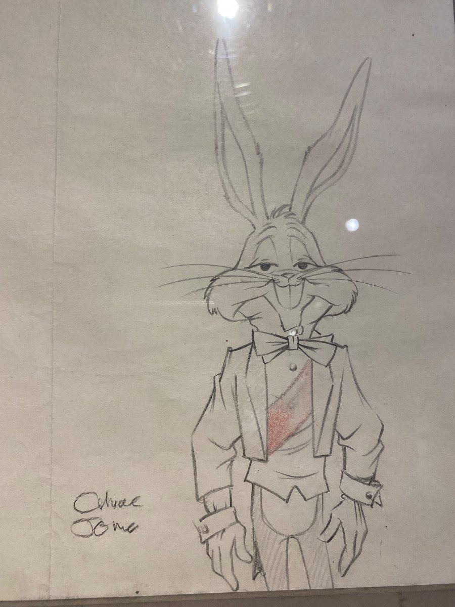 Seeing tried and true Chuck Jones layouts (+ a Virgil Ross drawing! Friz Freleng also signed it but I got too excited and didn’t get it in frame 😔) in person was IMMENSELY AMAZING, to say the very least