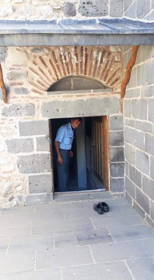 Kara Cemşid Beğ'in türbesi. Aslen Abbasi torunlarından. Elazığ / Palu 1