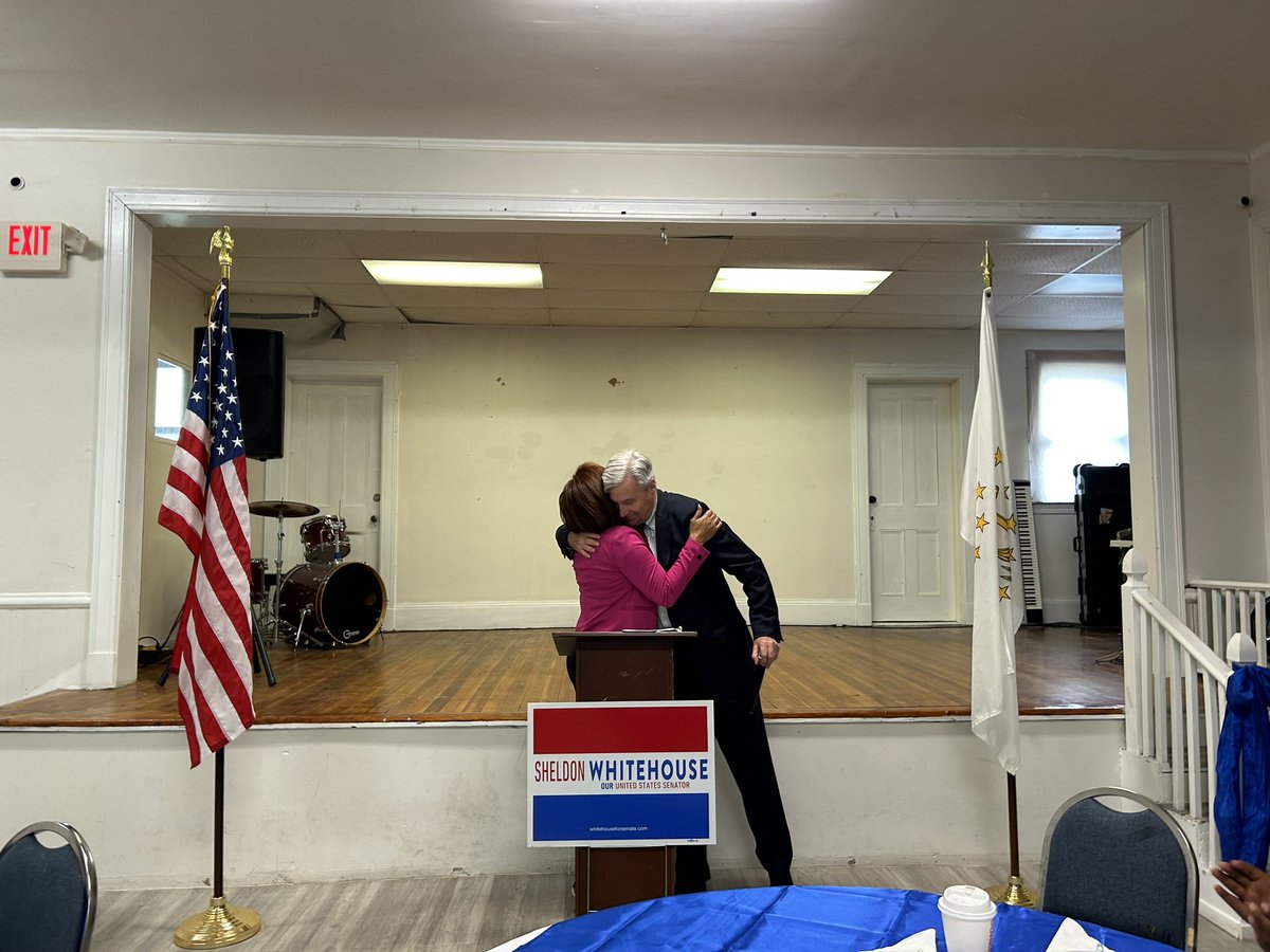 Wonderful crowd at our campaign breakfast on Broad Street. Thanks to all the community leaders who came out and special thanks to @repgracediaz for helping bring everyone together.