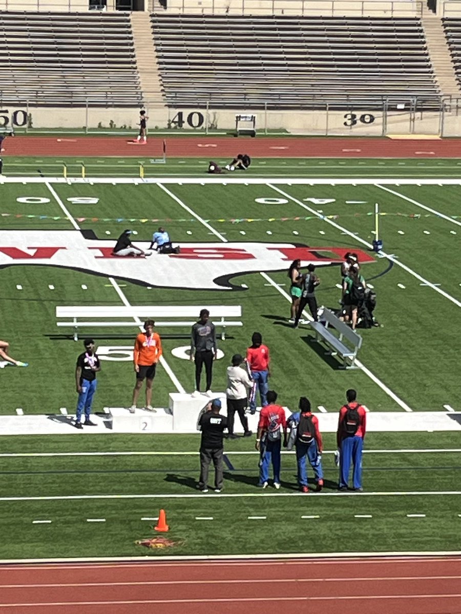 Heightsfootballofficial tweet media