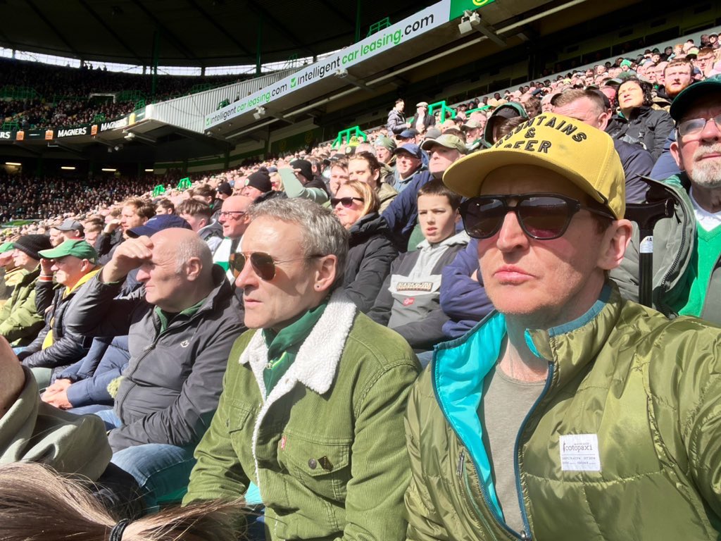 TonyCurran69's tweet photo. Paradise. @CelticFC 💚 with my mentor and voice coach the legend that is @calm121 🔥  Let’s talk about Reo! 💪🏼 https://t.co/nF8SDTamV4