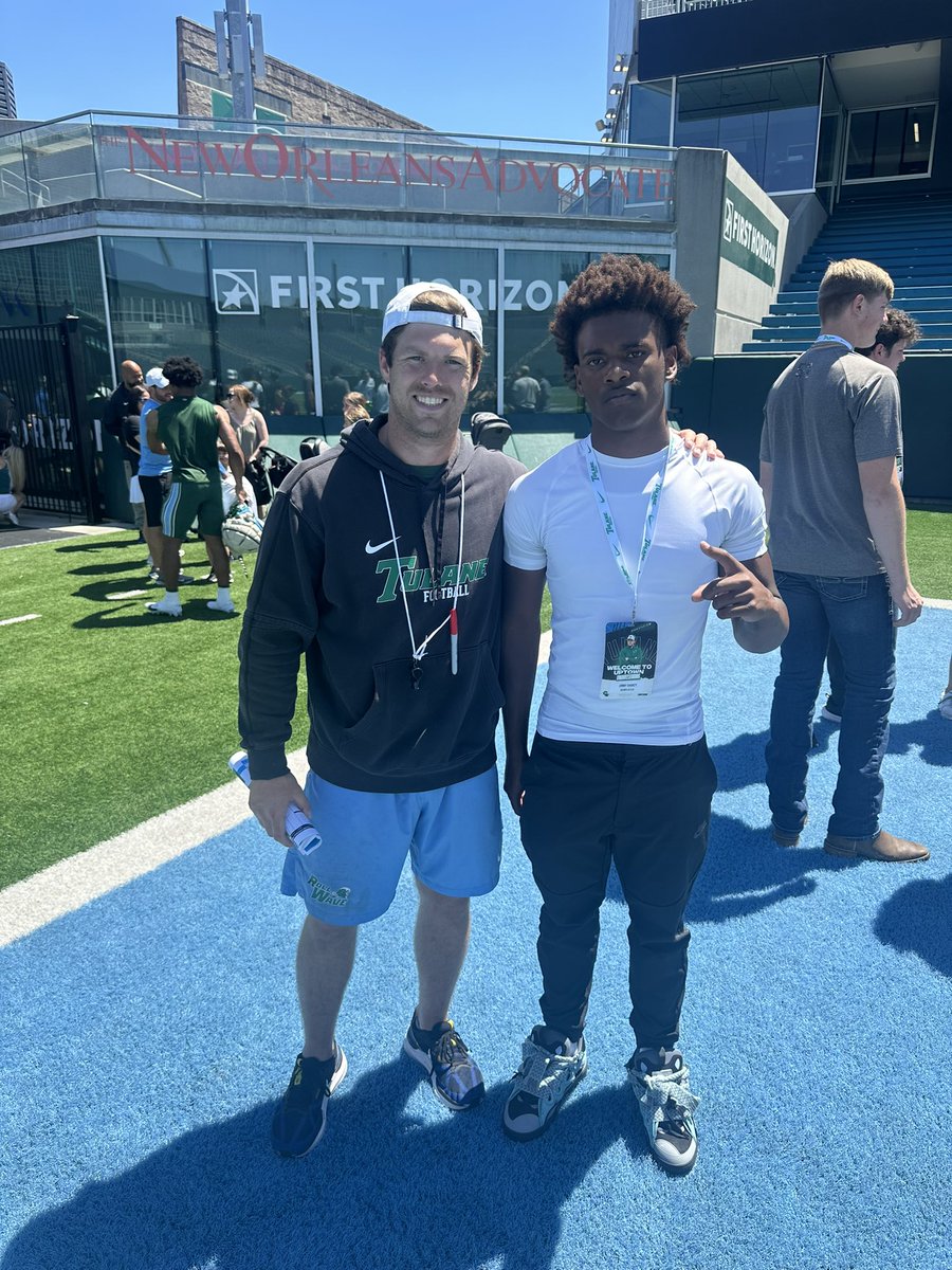 Had a great time @GreenWaveFB today can’t wait to go back !!! @CoachJonSumrall @CoachRGreene @Tayler24Polk @CoachEChuter @coachmgy