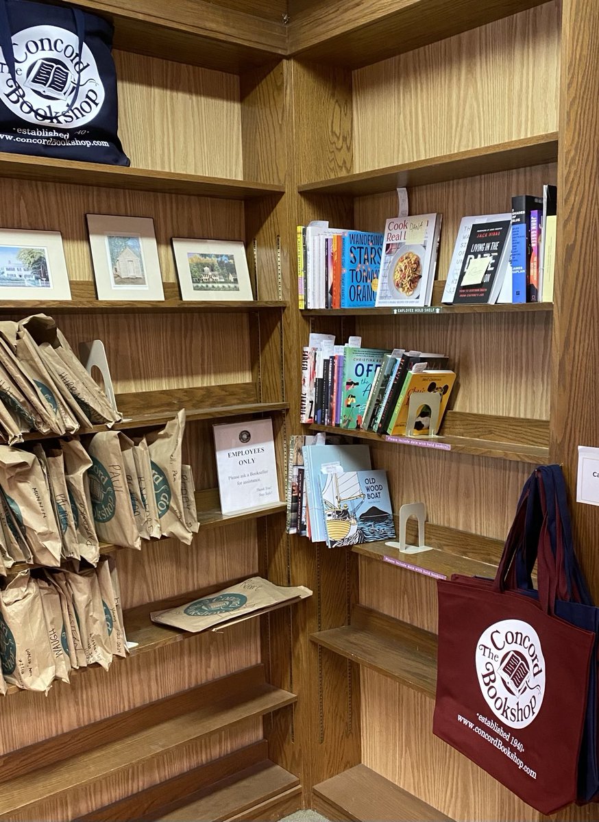 MichaelDHammett's tweet photo. #OffTheAirBook ⁦@reporterestes⁩ , murder mystery with city of #Phoenix as a supporting character, is waiting patiently for pick up ⁦@ConcordBookshop⁩ , Concord, MA https://t.co/7ij35v7RCd