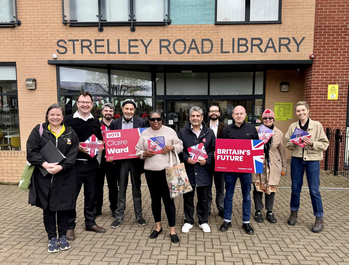 Good to be speaking to voters in Aspley this afternoon. Lots of positive responses to @ClaireWard4EM & @Gary_Godden Proud to go be stood outside Strelley Road Library too. Another of @MyNottingham’s new libraries including the Central & Sherwood which should be opening soon!📚
