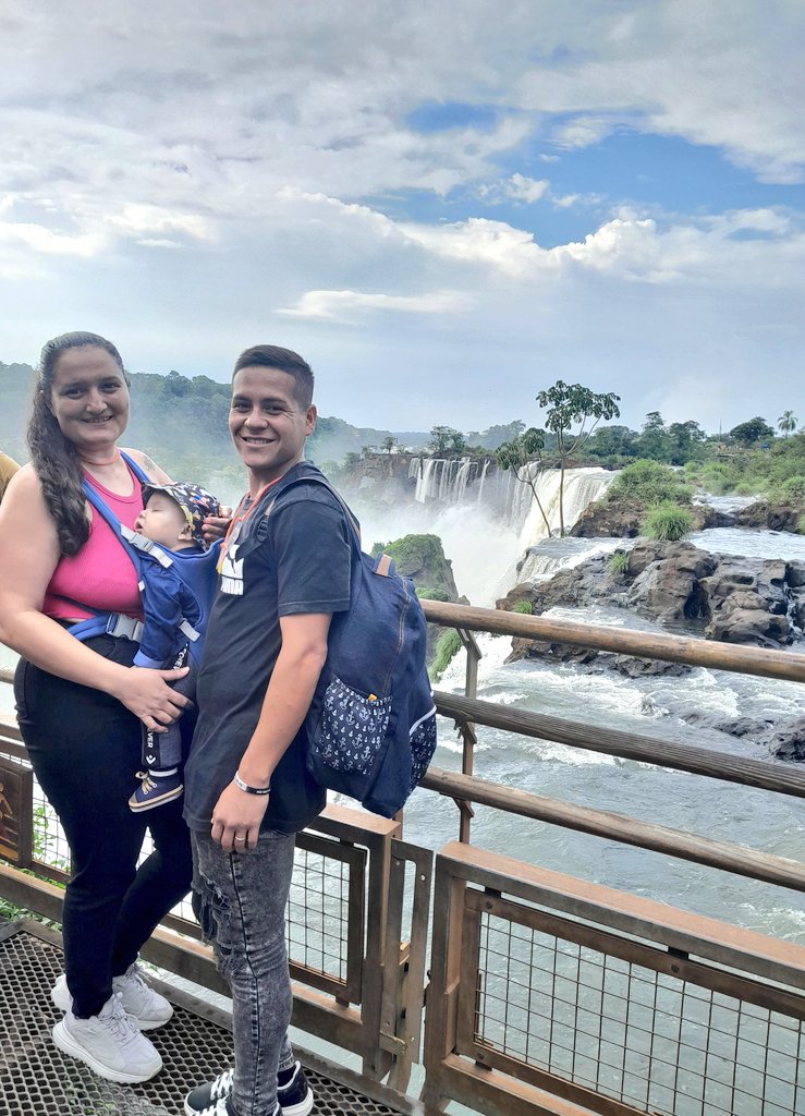 Que HERMOSO lugar. 😍 Gracias mi amor, gracias Dios 🙌 
Conoci las Cataratas del Iguazú 🥹❤️‍🩹