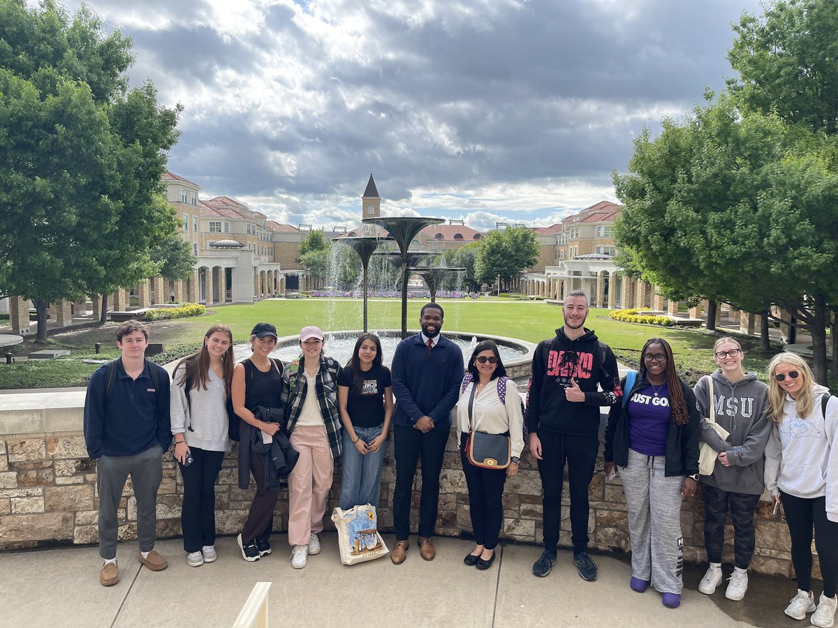 callmejre's tweet photo. Special thanks to GPPD Lt. Demoine Clark for allowing me to come and speak to his students at TCU! 

It’s always great to sit down and speak with our future leaders! https://t.co/e0YKh5anef
