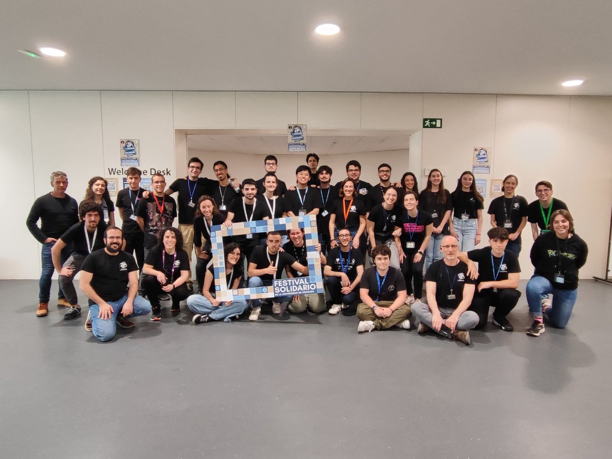 👏¡Qué bien lo hemos pasado! Música, danza, magia, ciencia... 

🔝El #IVFestivalSolidarioUGR ha sido un éxito

🤝Se ha celebrado en beneficio de las asociaciones <a href="/agraela1/">Asociación Granadina Afectados de ELA</a>, <a href="/CaloryCafeGRANA/">CaloryCaféGranada</a> y <a href="/FAMILIA_ALFA/">ALMANJAYAR EN FAMILI</a> 

📸¡Enhorabuena al equipo de organización del <a href="/f_solidario_ugr/">IV Festival Solidario</a>!
