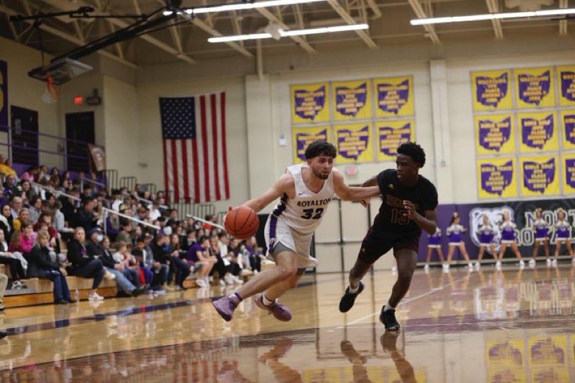 🚨🚨Juco/4 Year Coaches 🏀🏀 Jadallah Suleiman (6’2/G) of North Royalton HS is available. Suleiman averaged 18.5ppg, 5rpg, 4apg, and 2spg. Dynamic player that can put on a show! Sneaky athleticism, great handles, and he’s a lefty so you know he can shoot! GPA- 3.6 Film-