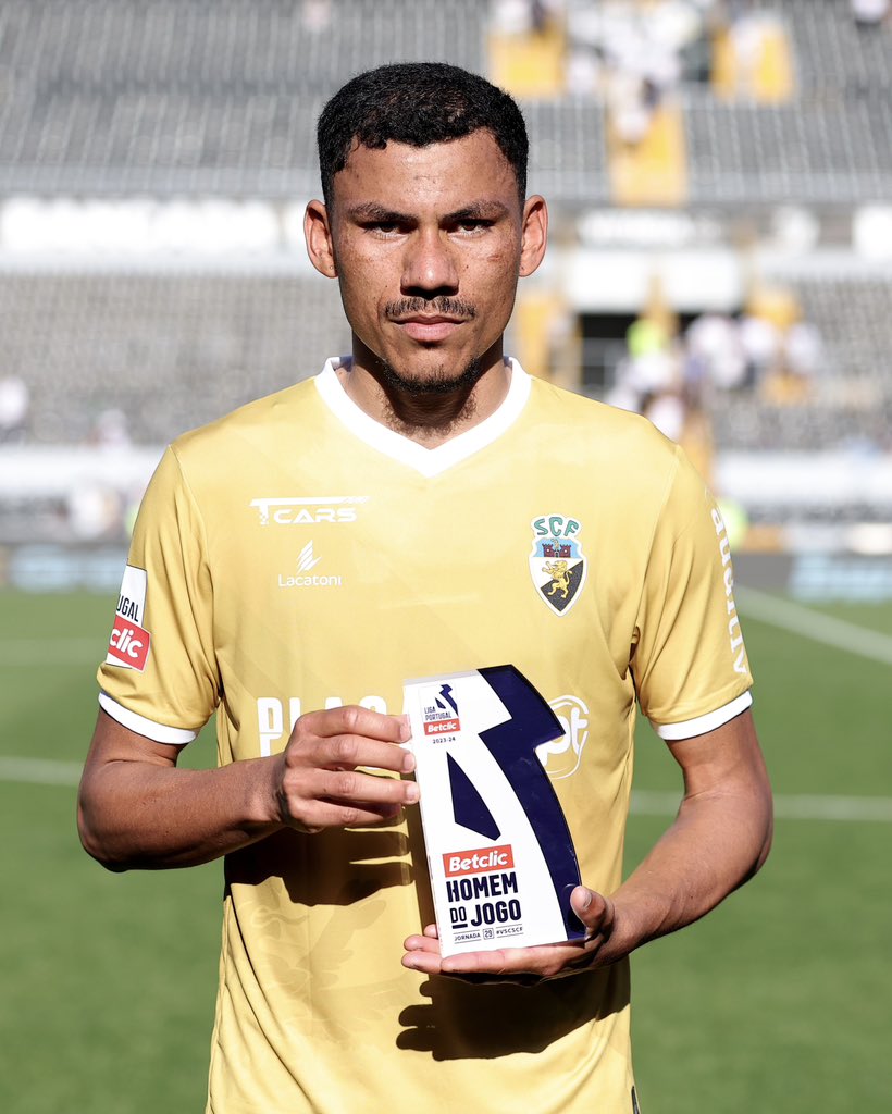 SCFarense_'s tweet photo. Cláudio Falcão eleito o homem do jogo da jornada 29 da @ligaportugal 🏆

#VSCSCF #LigaPortugal #SóOsDurosVencem https://t.co/YiykNyOCGb
