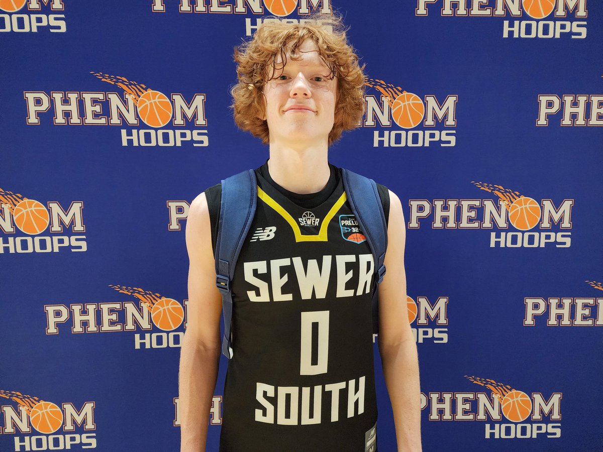 2025 Luke Jack @SewerSouth was really impressive so far here at the tournament. Absolutely loved his ability to create his own shot, score from all levels, hit tough shots, and just be a playmaker on the court. #PhenomGrassrootsTOC