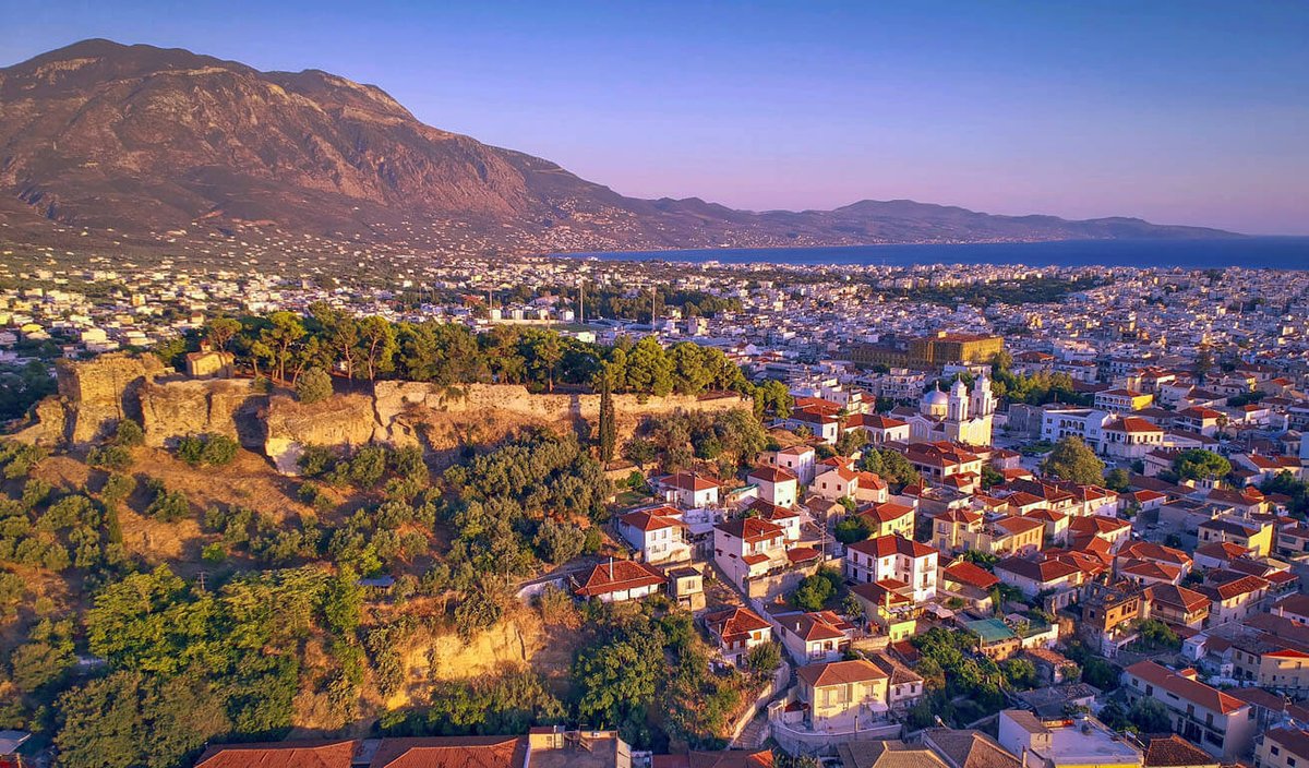 Experience the allure of #Kalamata, where ancient history meets modern charm. Discover Greece's treasures in one unforgettable journey. 🔗visitgreece.gr/mainland/pelop… #visitgreece #messinia #peloponesse