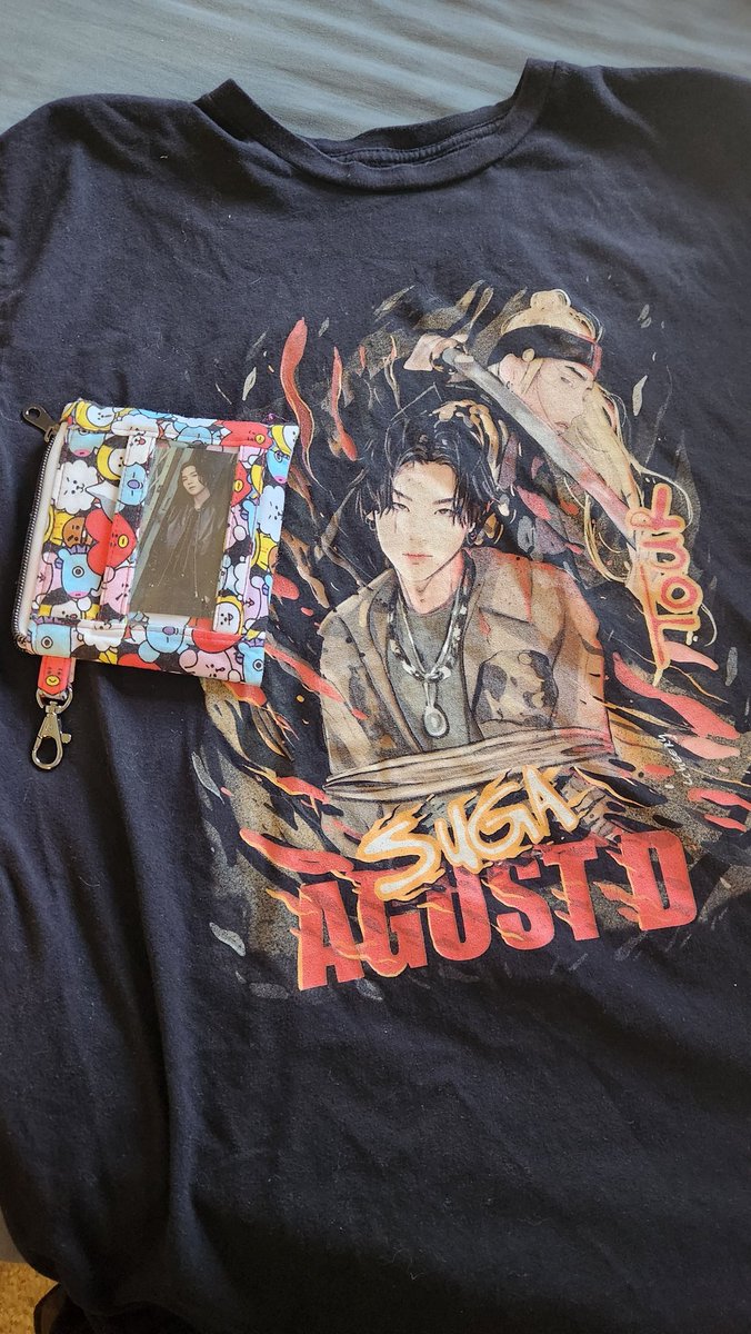 Oh and I'm going to be wearing my August D shirt that @lcheeryart made (which I LOVE so much!) And I'm bringing my little wallet my friend at work made for me with BT21 🥺 She even included a photocard spot. I wish I had more rn, but Im moving and a lot of my BTS stuff is packed