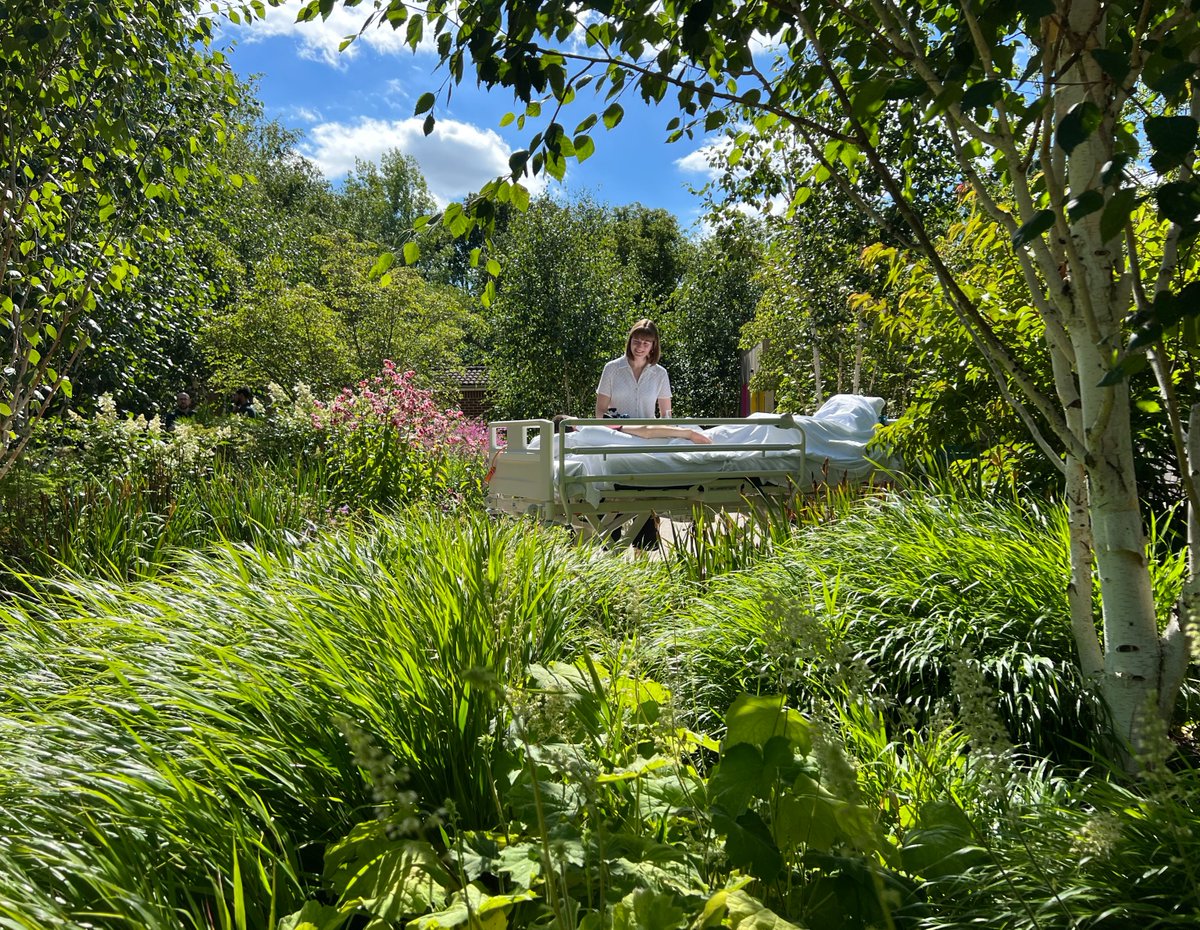 There’s less than a month to go until our first open day for @NGSOpenGardens, taking place in Horatio’s Garden London & South East on Sunday 12 May! 🌻 With tickets £5 for adults and free for children, click here to secure your spot ow.ly/GEIb50RcUXF