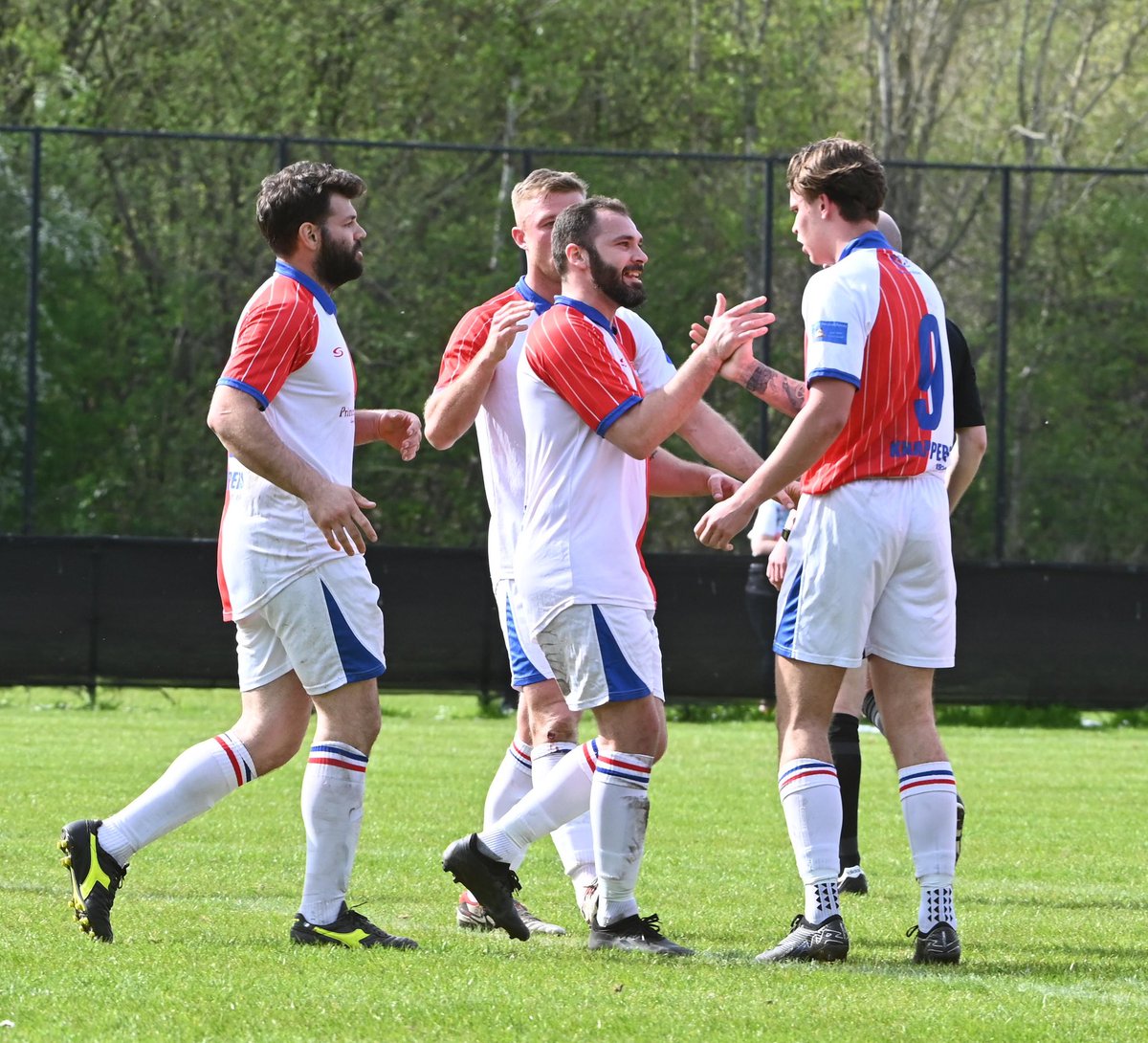 Knaphill FC tweet media