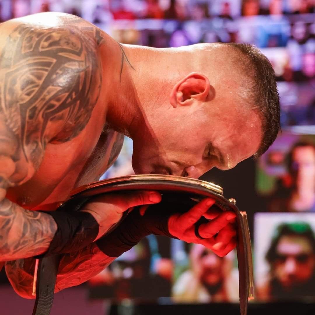 Enough about 2018 Orton, 

2020 Randy Orton was INSANE😭🔥