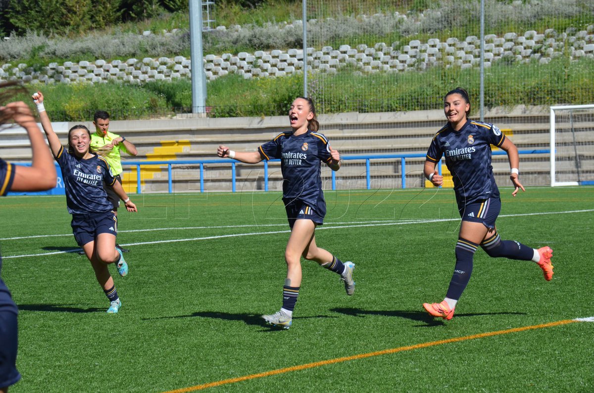 LA CAPITAL PERTENECE AL REAL 🤍

Qué gran remontada del juvenil, para ganar otra vez más al Madrid CFF (y ya van 4 en los últimos 5 enfrentamientos).

📸 eu.zonerama.com/LaFabricaEnFem…

#HalaMadrid | #RMCity